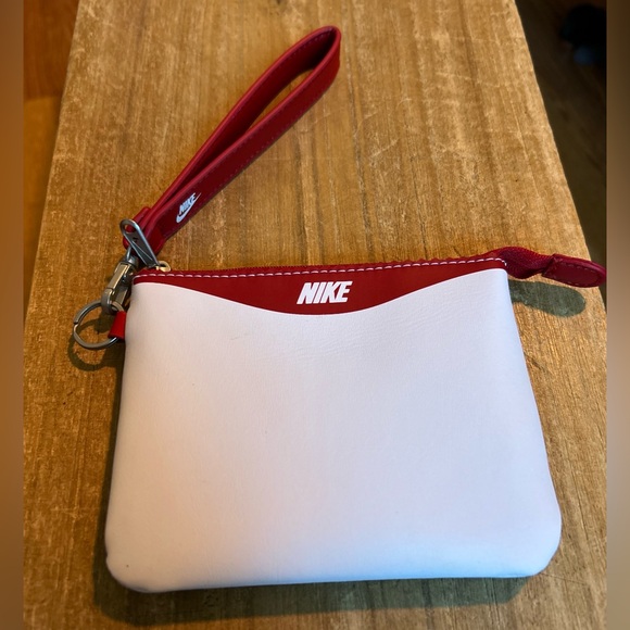 Nike Cortez Wristlet - Picture 4 of 8